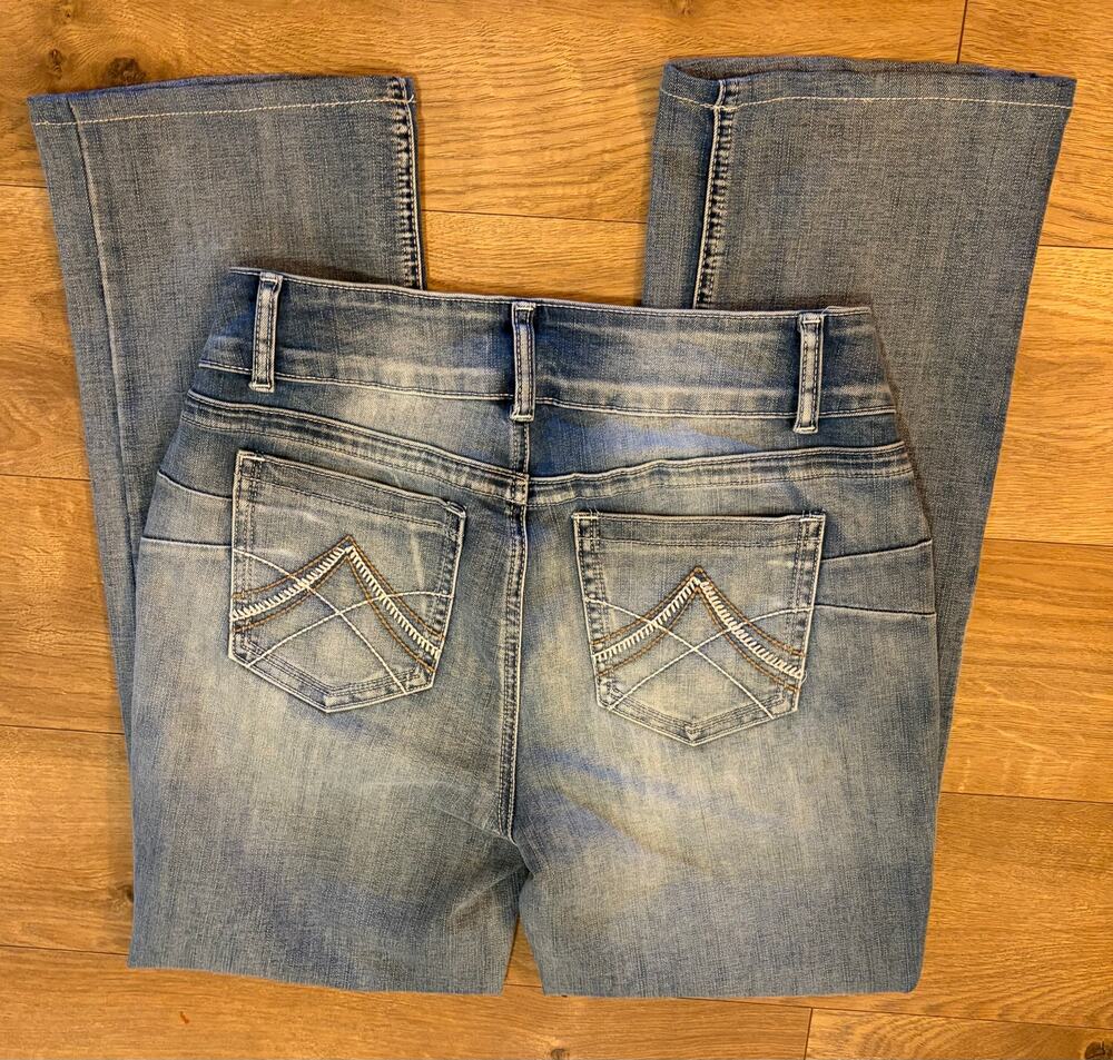 Flamingals NWT Medium Wash Stretch Jeans Women's Medium Blue Denim